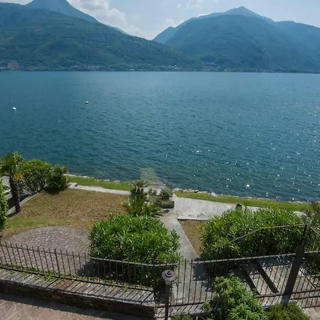 A Lago! *